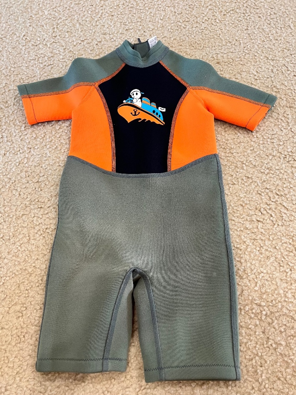 Arena kids size 2 wet suit